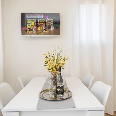 Проживание в семье Matej *